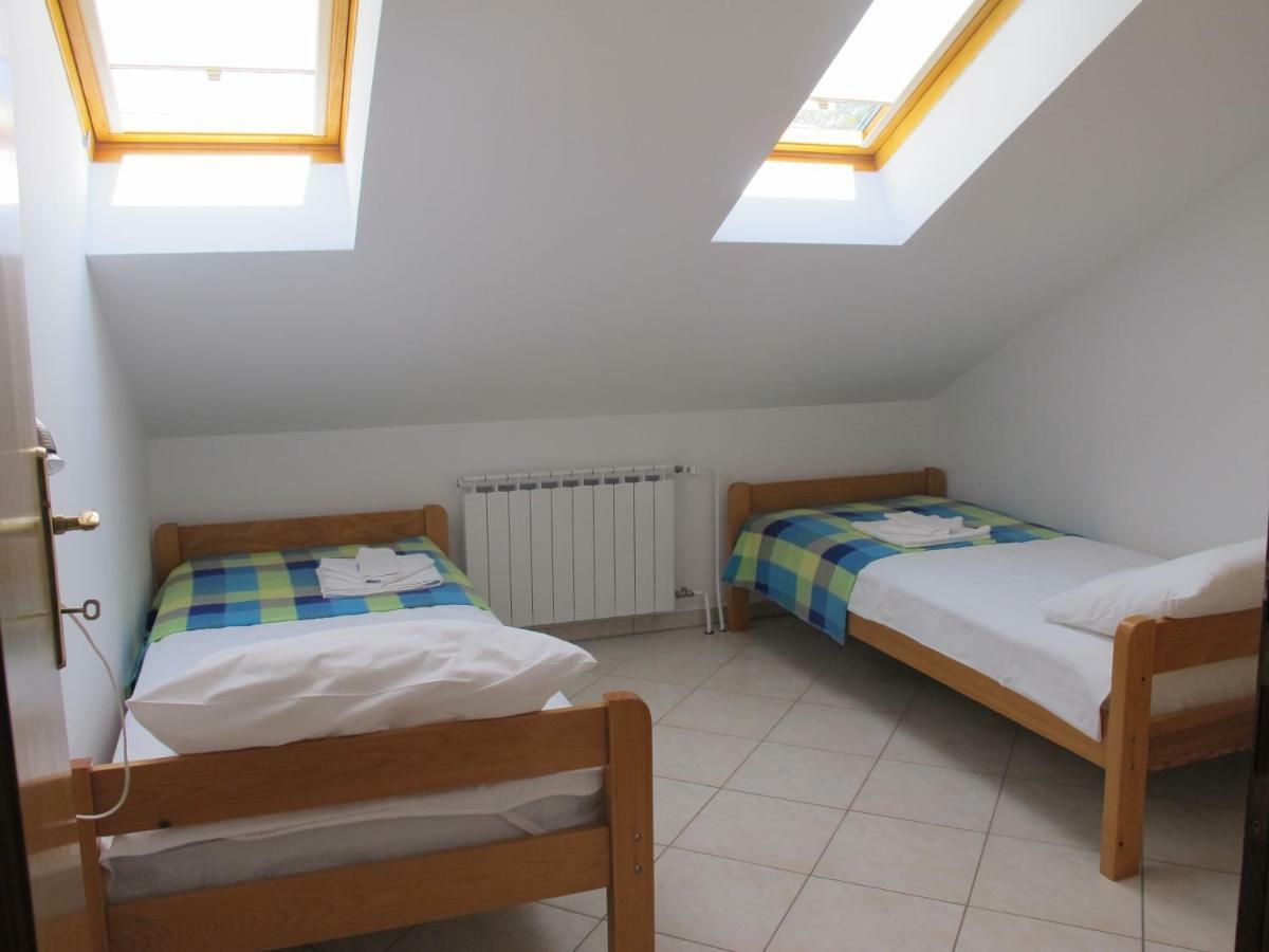 Apartmani Stille Karlobag Exteriör bild