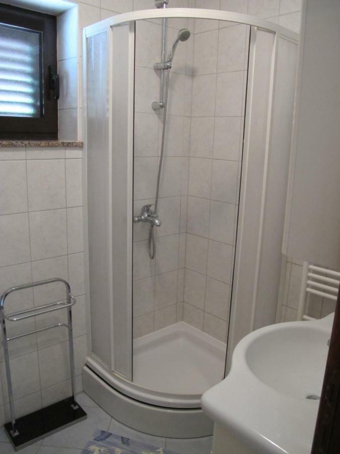 Apartmani Stille Karlobag Exteriör bild